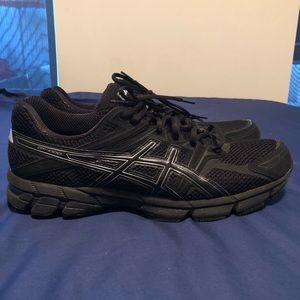 Men’s ASICS GT-1000 size 12 black shoes